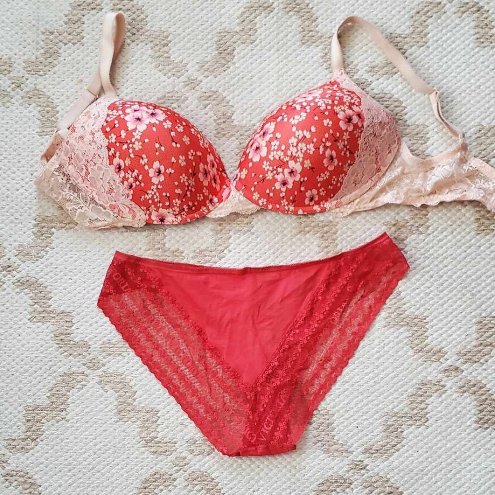 See all pics! Huge Victoria Secret Angel's and PINK lot. 15 items